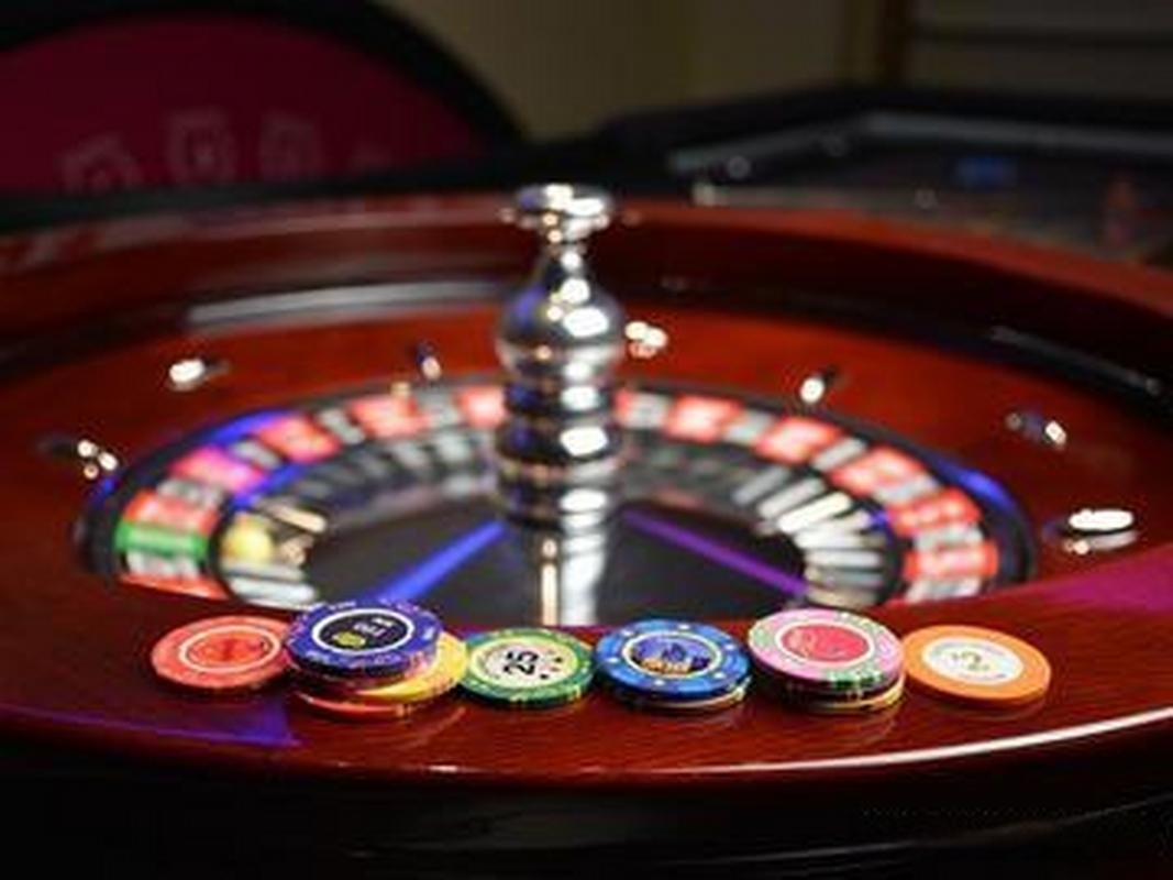 Permainan Blackjack dan Baccarat di kasino online SlotCuan dengan tampilan elegan dan RTP tinggi